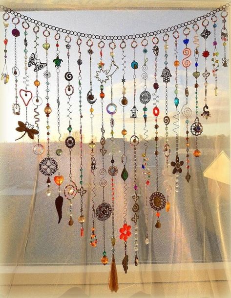 Bohemian Bead Curtain, Crystal Beaded Curtains, Jewelry On Wall Ideas, Hanging Crystals Window Diy, Beaded Decorations Home Decor, Whimsical Window Treatments, Room Decor Pieces Diy, Bead Crafts Aesthetic, Flat Beads Ideas