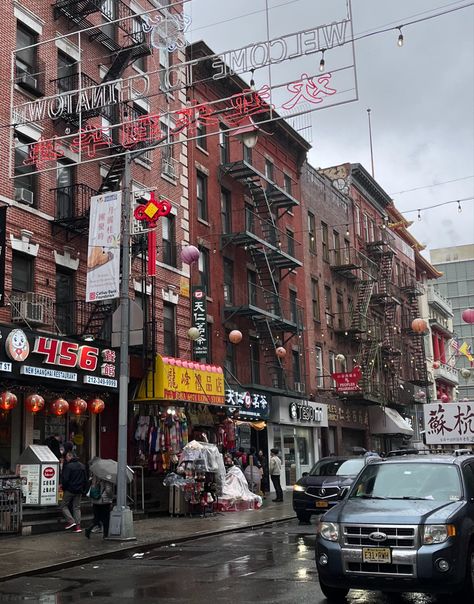 China town, NYC Korea Town Nyc, China Town New York, China Town Nyc, Daytime Aesthetic, Tmnt Au, Nostalgic Places, Nyc Dream, Band Trip, Chinatown Nyc