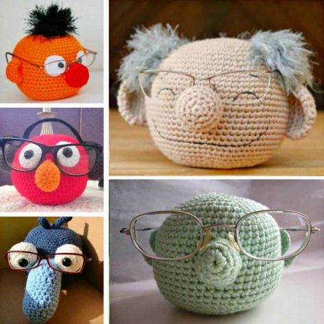 Crochet Mupped Glasses Holder Crochet Phone Cases, Crochet Mobile, Crochet Eyes, Crocheted Items, Glasses Holder, Yarn Projects, Crochet Home, Loom Knitting, Crochet Accessories