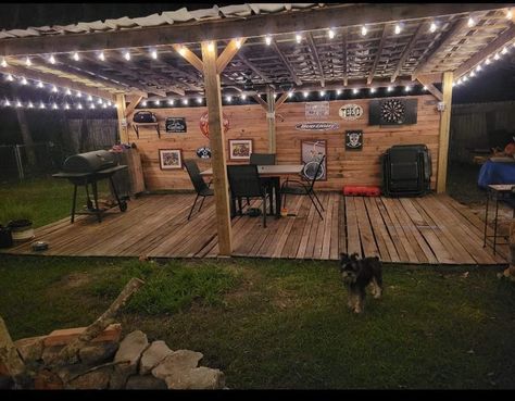 Bbq Shed, Rustic Outdoor Kitchens, Outdoor Cooking Area, Diy Backyard Patio, Outdoor Patio Bar, Outdoor Bbq Kitchen, Backyard Pavilion, Backyard Renovations, Backyard Bar