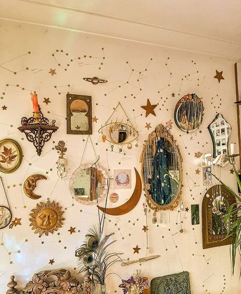 Small Witchy Room, Boho Whimsical Decor, Weird Shaped Room Ideas, Celestial Gallery Wall, Celestial Dorm Room, Fairycore Home Decor, Witchy Home Decor Ideas, Astrology Living Room, Small Kids Playroom Ideas