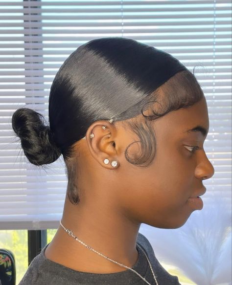 Wispy Edges, Natural Hair Bob Cut, Slick Back Bun, Natural Hair Journey Growth, Pressed Natural Hair, Silk Press Natural Hair, Natural Hair Bun Styles, Sleek Ponytail Hairstyles, Edges Hair