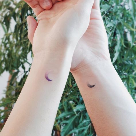 1,313 Me gusta, 14 comentarios - STUDIOBYSOL _ saegeem (@saegeemtattoo) en Instagram: "✱Couple moon " Related Tattoos, Romantic Tattoo, Cage Tattoos, Tattoo Moon, Belly Tattoos, Couple Tattoos Unique, Moon Lover, Special Tattoos, Omerta Tattoo