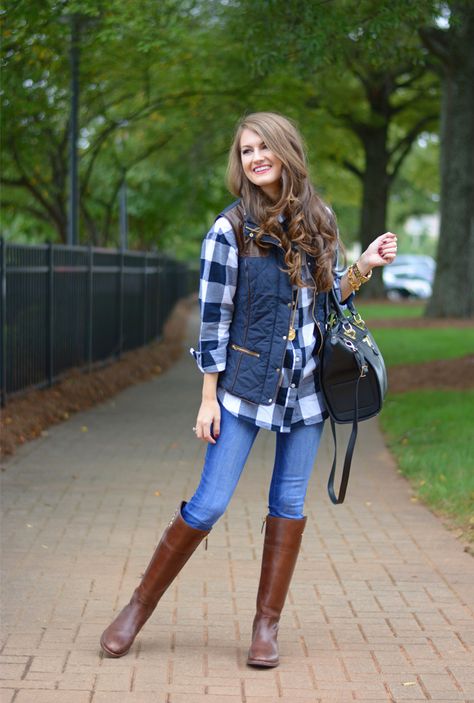 Puffer Vest, Plaid Shirt, Camel Boots Fall 2015 Latest Trends Southern Curls And Pearls, Plaid Shirts, Mode Casual, 1980s Fashion, Looks Style, Fall Winter Outfits, Look Chic, Look Fashion, Passion For Fashion