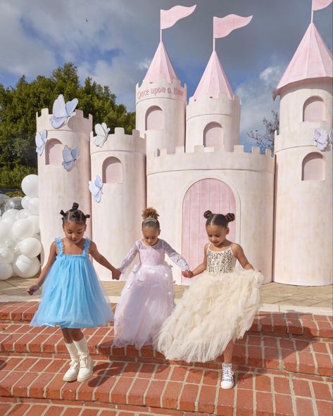 Princess Playhouse, Party Rental Ideas, Trish Scully, True Thompson, Jenner Kids, Dream Kardashian, Outdoor Playhouse, Bath Aesthetic, Ballerina Birthday Parties