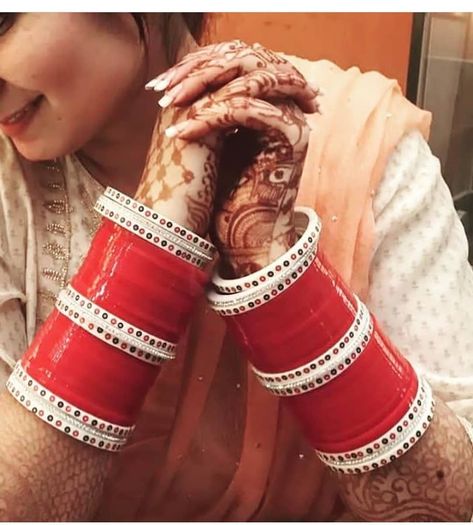 Instagram post by Punjabi jodiyan❤ • Aug 6, 2018 at 11:51am UTC Red Bangles Set, Sardar Couple, Punjabi Choora, Gift Ideas Valentines Day, Gift Ideas Valentines, Wedding Chura, Bridal Trousseau, Red Bangles, Bridal Jewellery Inspiration