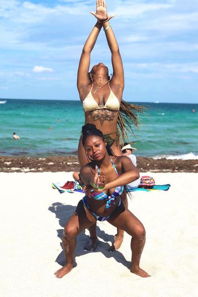 Soror Love! 12 Epic Photos Of Sorority Sisters On Vacation That Will Make You Call Your Squad Right Now | Essence Sister Vacation, Sister Travel, Cruise Photo, Couple Travel Photos, Couple Travel, Sorority Sisters, Epic Photos, Travel In Style, Travel Couple