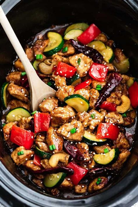 Slow Cooker Kung Pao Chicken, Chinese Food Recipes, Flat Belly Foods, Mapo Tofu, Sweet And Spicy Sauce, Healthy Slow Cooker, Diet Vegetarian, Think Food, Healthy Crockpot