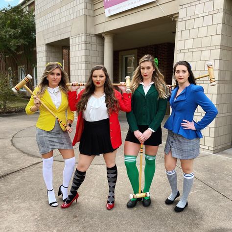 heather chandler, heather duke, heather mcnamara, veronica sawyer. Heathers Halloween Costume, Heather Ideas, Heathers Costume, Halloween Fantasia, Heather Duke, The Heathers, Heather Chandler, Over Knee Socks, Heathers The Musical