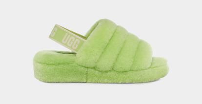 Fluff Yeah Slide Fluff Yeah Slide, High Heel Slippers, Sheepskin Slippers, Crocs Classic Clogs, Muck Boots, Statement Shoe, Heel Slippers, Flat Espadrilles, Disney Outfits