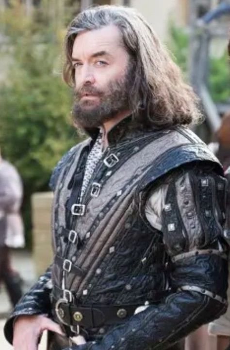 Timothy Omundson as King Richard in "Galavant," season 2. Recycled Costumes, Mode Steampunk, Medieval Clothes, King Richard, 다크 판타지, Medieval Costume, Book People, Medieval Clothing, Fantasy Costumes