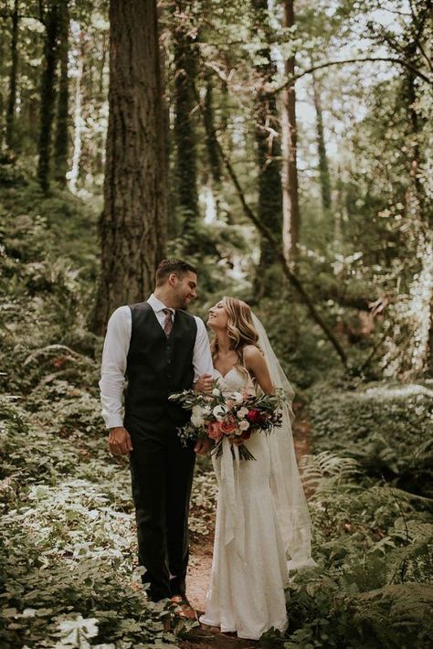 modern-romantic-portland-wedding-at-leftbank-annex-olivia-strohm-photography-15 Dreams Photography, Lighting Photography, Enchanted Forest Wedding, Photography Lighting, Wedding Photography Poses, Woodland Wedding, Forest Wedding, Wedding Photo Inspiration, Nature Wedding