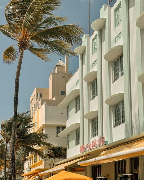 Art Deco Store Interior, Miami Art Deco Aesthetic, Old Miami Aesthetic, South Beach Miami Aesthetic, Miami Art Deco Interior, Miami Beach Aesthetic, Art Deco Architecture Miami, Pastel Art Deco, Sam Aesthetic