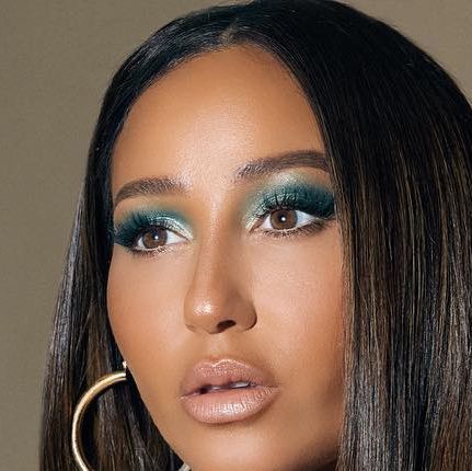 Adrienne Eliza Bailon-Houghton on Instagram: "@xixi 🌿 Classic Bohemian In a world full of ever changing trends, I want to remain a classic." Adrienne Bailon 2000s, Adrienne Bailon The Real, Adrienne Bailon, Makeup Inspiration, Makeup Looks, Makeup, Celebrities, Instagram