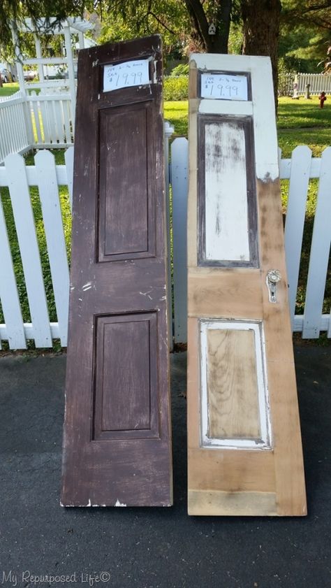 2 half doors Old Door Bench, Old Door Tables, Old Door Projects, Door Bench, Old Headboard, Picnic Table Plans, Making A Bench, Door Table, Half Doors