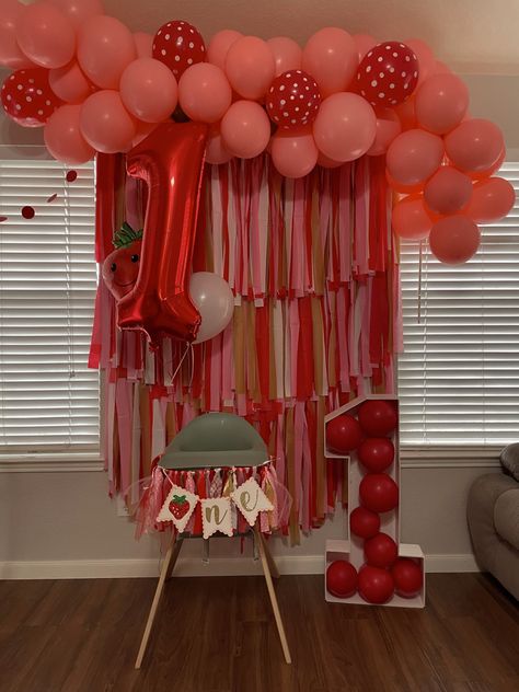 Berry First Birthday Photo Backdrop, Strawberry Themed 1st Birthday Decor, First Birthday Strawberry Theme, Berry First Birthday Decorations, Berry Party, Birthday Streamers, Baby First Birthday Themes, Strawberry Birthday Cake, 1st Birthday Girl Decorations