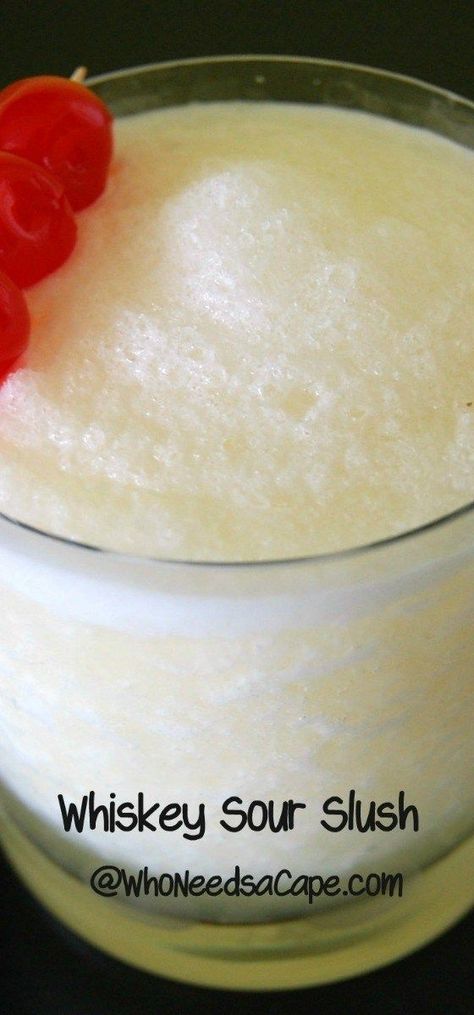 Whisky Slush Recipe, Liquor Slushies, Alcoholic Smoothies, Nye Apps, Whiskey Slush, Enchirito Recipe, Alcoholic Slush, Drinking Recipes, Sour Drink