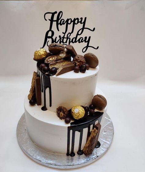 Chocolate Overload Cake, Chocolate Cake Decorating Ideas, Fresh Fruit Cake, Tiered Cakes Birthday, Photo Cake Topper, Cake For Husband, Creative Creations, Chocolate Cake Decoration, Creative Birthday Cakes