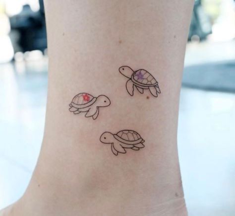 Turtle Tattoo Friendship, Tiny Tattoo Turtle, Tattoos For Nieces Ideas, Turtle Tiny Tattoo, 4 Turtles Tattoo, Small Turtles Tattoo, 3 Turtles Tattoo, Small Turtle Tattoo Ideas, Cute Tortoise Tattoo