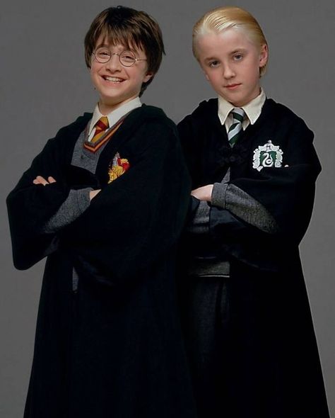 Download Harry and Draco wallpaper by Adoreyouhazza - 1e - Free on ZEDGE™ now. Browse millions of popular draco malfoy Wallpapers and Ringtones on Zedge and personalize your phone to suit you. Browse our content now and free your phone Meme Harry Potter, Stile Harry Potter, Harry Draco, Harry Potter Ron, Buku Harry Potter, Images Harry Potter, Draco Harry Potter, Harry Potter Draco Malfoy, Harry Potter Tumblr