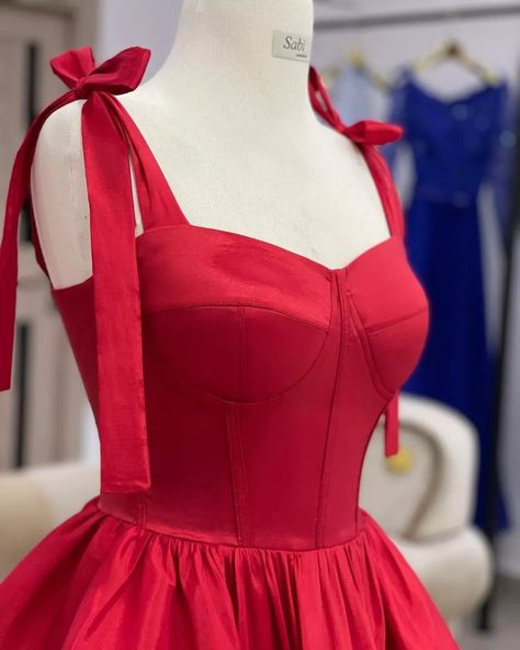 Short Red Corset Dress, Graduation Dresses Red, Red Dress Corset, African Wear For Women, Satin Dress Outfit, Red Corset Dress, Cute Red Dress, Red Corset Top, Satin Outfit