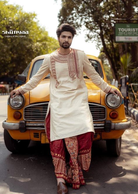 Bengali Dhoti Men, Men’s Dhoti Kurta, Bengali Men Wedding Outfit, Indian Traditional Men Outfit, Durga Puja Outfit Ideas Men, Dhoti With Kurta For Men, Bengali Wedding Groom Dress, Bengali Groom Outfit Dhoti Panjabi, Dhoti Outfit Men