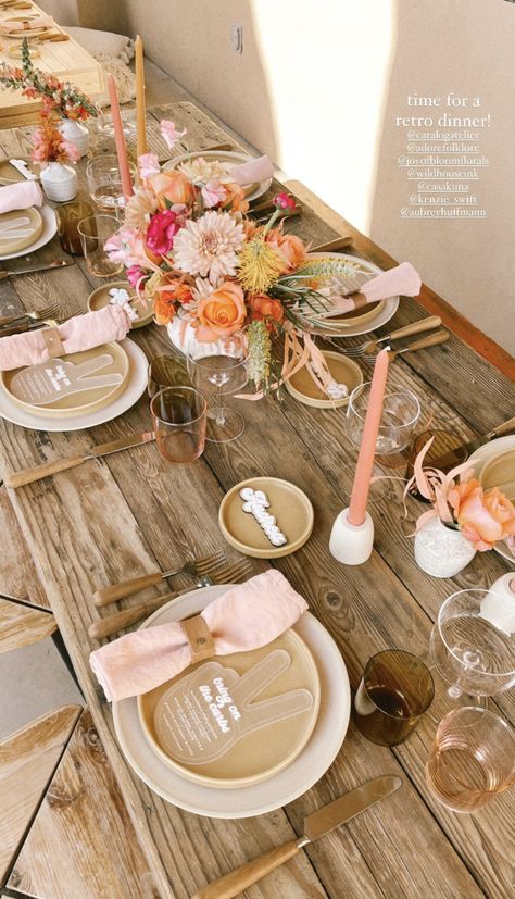 Sunset Wedding Theme, Sunset Wedding Colors, Peach Wedding Theme, Coral Wedding, Sunset Wedding, Peach Wedding, Whimsical Wedding, Wedding Inspirations, Wedding Tablescapes