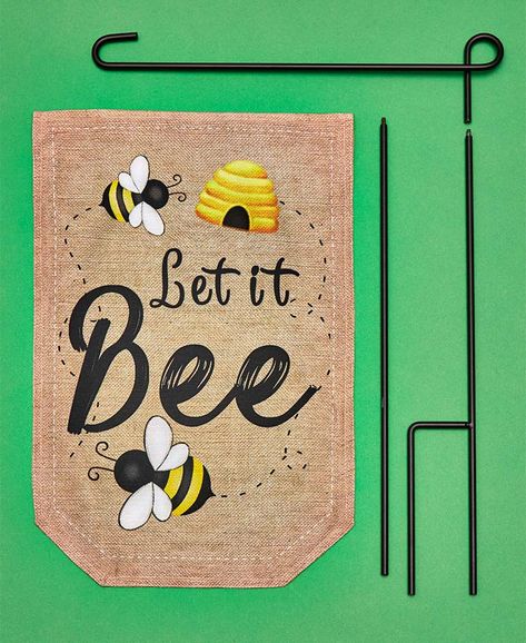 Let it Bee Bee Signs, Honey Bee Garden, Ladybug Garden, Burlap Signs, Honey Bee Decor, Solar Flower, Ladybug Crafts, Garden Bugs, Signs Diy