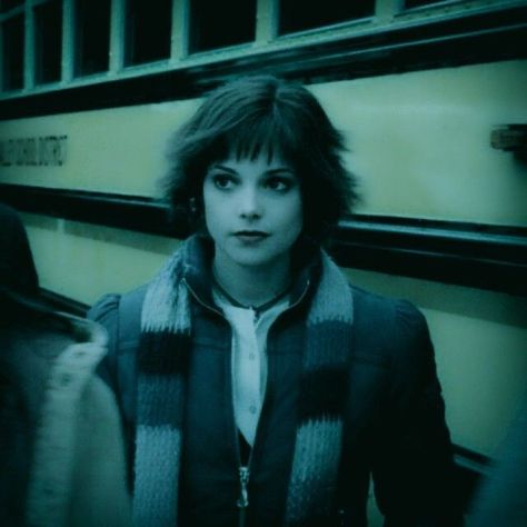 She's very pretty Twilight Icons, Alice Twilight, Dear Alice, Twilight Dr, Twilight Aesthetic, Twilight Photos, Twilight Film, Twilight Pictures, Alice Cullen