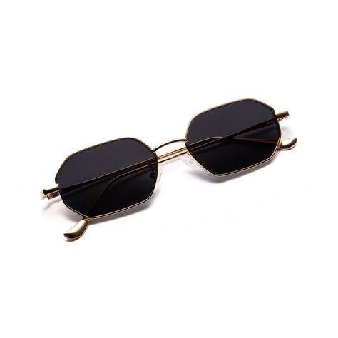 Black Mirrors, Retro Sunglasses Women, Transparent Sunglasses, Mens Sunglasses Fashion, Reflective Sunglasses, Small Sunglasses, Unique Sunglasses, Stylish Glasses, Sunglasses Men