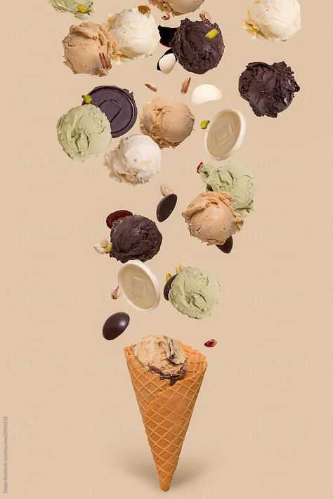 Food Photography Chocolate Gelato, Android Wallpaper Dark, Wallpaper Dark, Chocolate Flavors, Macro Photography, After School, Android Wallpaper, Pistachio, Food Photography