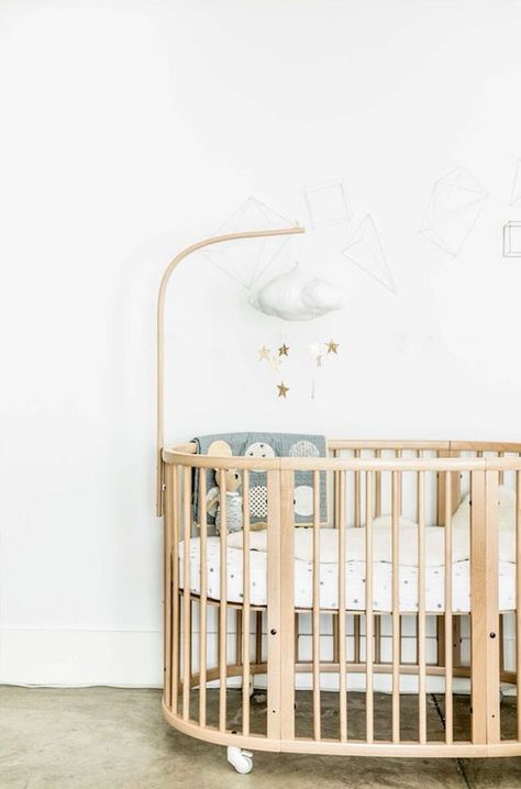 stokke sleepi crib Stokke Sleepi Nursery, Stokke Crib, Stokke Sleepi Crib, Stokke Sleepi, Crib Decor, Luxe Baby, Modern Crib, Natural Nursery, Norwegian Design