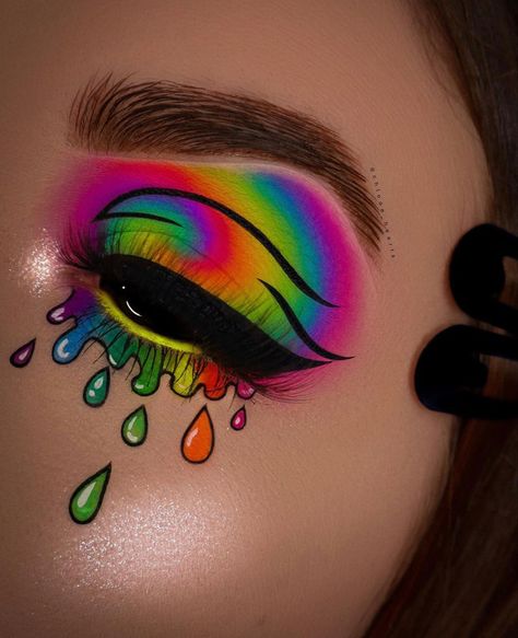 Easy Makeup Ideas Colorful, Cool Eye Makeup Looks Creative, Neon Makeup Ideas Eye, Creative Eye Makeup Design, Crazy Makeup Art, Pride Hairstyles, Creative Eyeshadow Looks, Mackup Ideas, Carnaval Make-up