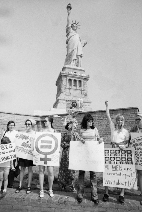 Women’s equal rights rally, 1960s. Hotel Games, Statue Liberty, Independent Woman, The Statue Of Liberty, Rock N’roll, Women's Rights, Women’s Rights, Planned Parenthood, Equal Rights