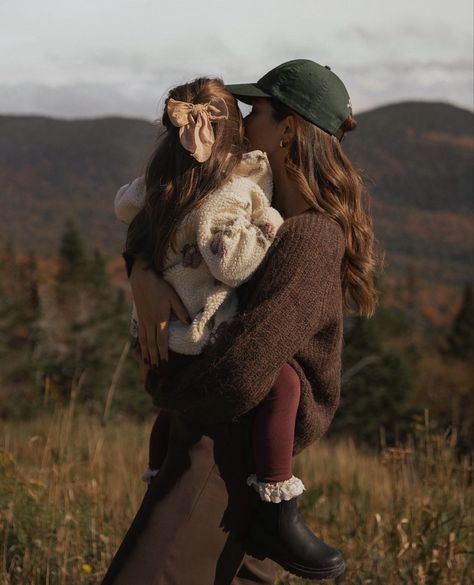 Mother Daughter Aesthetic, Mother And Daughter Aesthetic, Daughter Aesthetic, Fall Instagram, Mother And Daughter, Mothers Love, Mother Daughter, New Life, Instagram