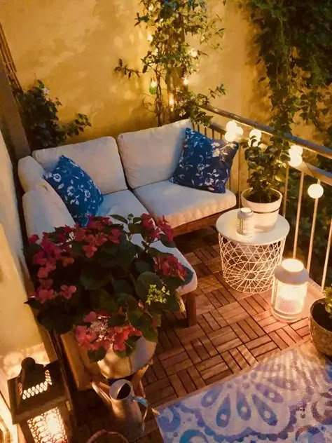 25+ Genius Apartment Balcony Decorating Ideas for a Cozy Retreat - HubPages