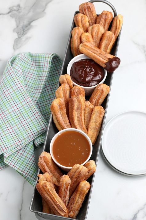 Aesthetic Churros, Churros Aesthetic, Air Fryer Churros, Carrot Cake Cheesecake Recipe, Chocolate Churros, Churros Con Chocolate, Mini Churros, Chicken Bucket, Bakery Sweets