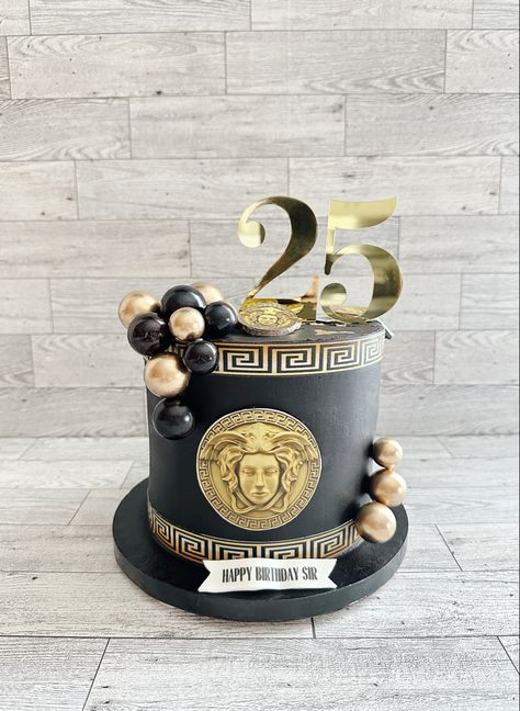 Versace Cake, Baking Pics, Gucci Cake, Congratulations Cake, Melon Cake, Cake For Boyfriend, Wine Cake, Vintage Birthday Cakes, Vegan Cheese Recipes