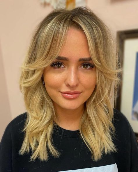 Midi Shag with Bangs for Bigger Heads Hide A Big Forehead, Hair For Big Foreheads, Haircuts For Big Foreheads, High Forehead Hairstyles, Best Hairstyles For Big Foreheads, Blonde Side Bangs, Large Forehead Hairstyles, Hairstyles For Big Foreheads, Inverted Braid