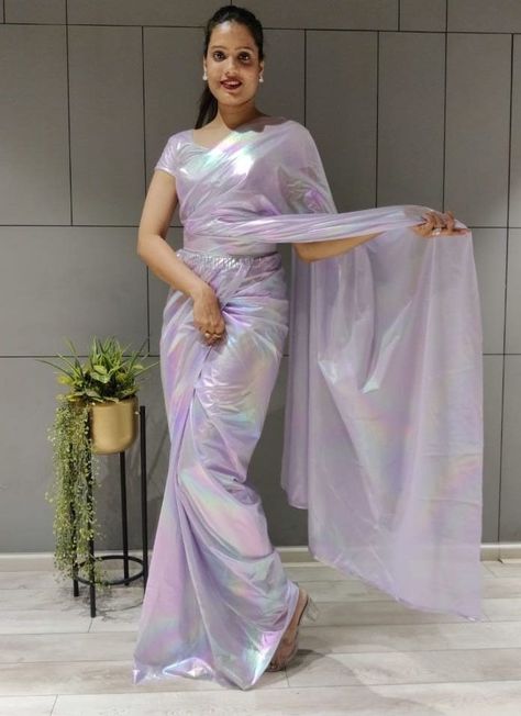 Long Saree Blouse Designs, Celebrity Wear, Frill Saree, Modeling Shoot, Saree With Belt, Bridesmaid Saree, Blouse Designs Indian, Indian Photoshoot, Ready To Wear Saree