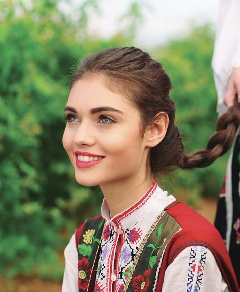 Bulgarian Girl, Bulgarian Women, Bulgarian Culture, Bulgarian Folklore, Slavic Culture, Traditional Attire, Macedonia, Traditional Dresses, Bulgaria