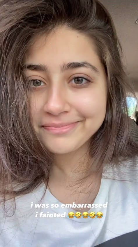 Shreya Core, Coffee Captions Instagram, Hair Captions, Spartan Women, Pinterest Vision Board, Aditi Bhatia, Vintage Bollywood Aesthetic, Portrait Practice, Aiza Khan