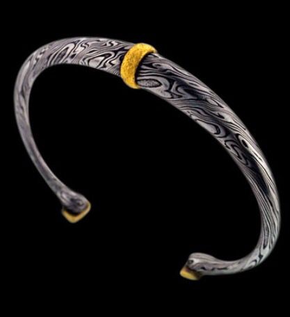 Namu Cho Damascus Steel This! Is "Raw Elegance" 22K, 24K Damascus Steel Jewelry, Damascus Necklace, Damascus Jewelry, Stainless Jewelry, Man Bracelet, Studio Jewelry, Mokume Gane, Damascus Steel, Steel Jewelry