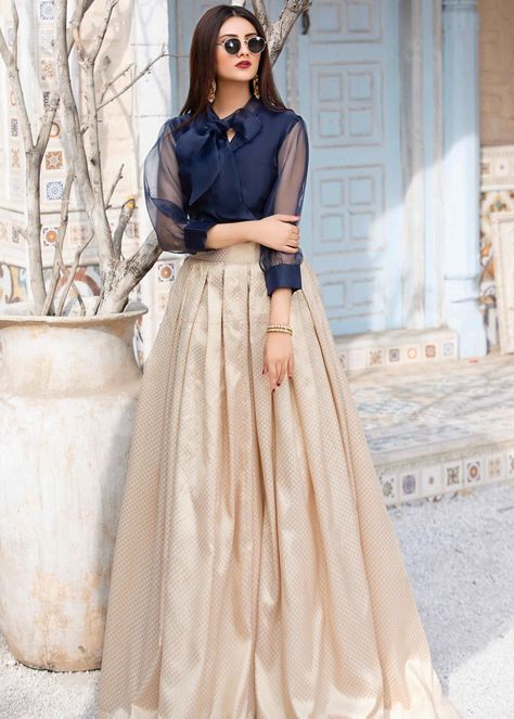 Simple and Formal Long Skirts Designs Ideas _Beautiful Skirt Designs 2023 _Skirts Outfits for Teens outfit autumn outfit inspo outfit boots outfit ideas winter outfits valentines outfit valentine outfits cute outfits casuales outfits autumn outfits winter casual Long Skirt With Shirt, Golden Skirt, Long Skirt Top Designs, Onam Outfits, Long Skirt And Top, Long Blouse Designs, Top Azul, Long Bow, Lehenga Designs Simple