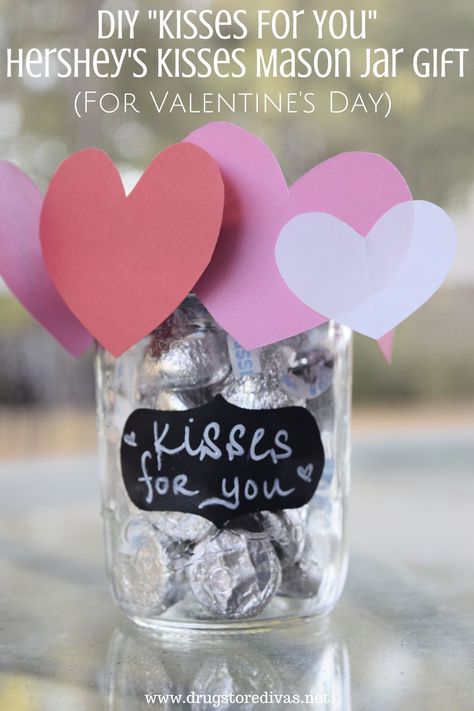 Chocolate is always a good Valentine's Day gift. Surprise your sweetheart by making our DIY "Kisses For You" Hershey's Kisses Mason Jar Gift. Kisses Chocolate Ideas Gift Valentines, Kisses Chocolate Ideas Gift, Fundraisers Ideas, Valentine Day Kiss, Upcycle Crafts, Mason Jar Gift, Hershey's Chocolate, Diy Storage Rack, Hershey's Kisses