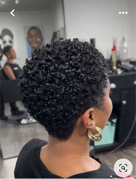 Short Hairstyles Fine Hair Over 40, Different Afro Hairstyles, Haïr Cut Style For Curly Hair, Short Haircut For Natural Hair, Black Women Low Fade Haircut, Black Short Natural Haircut, Textured Short Haircuts, Short Curly Cuts For Black Women, Texturized Short Hair