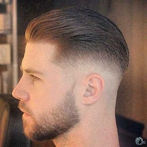 Mens Slicked Back Hairstyles, Types Of Fade Haircut, Slick Back Haircut, Crew Cut Haircut, Short Fade Haircut, Mens Hairstyles Fade, Barbers Cut, Mens Hairstyles With Beard, Gents Hair Style