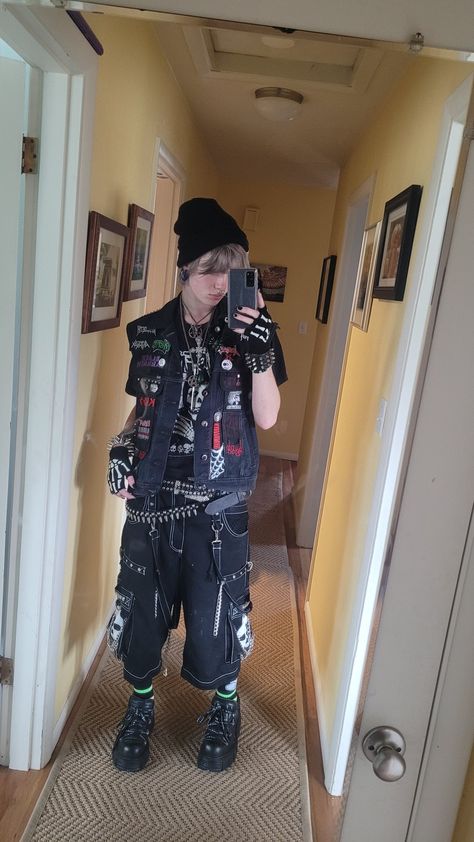 Crust Punk Outfits Men, Men’s Punk Outfit, Emo Denim Jacket, Goth Nonbinary Outfits, Early 2000s Punk Fashion Men, New Wave Punk Fashion, Masc Metal Outfits, Punk Winter Outfits Men, Alt Punk Fashion