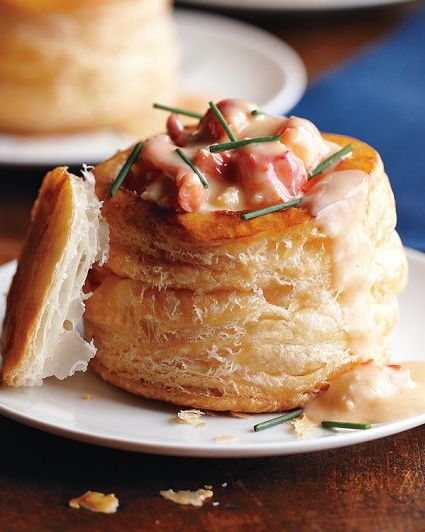 Scrumpdillyicious: Lobster Newburg: An American Classic Lobster Newburg, Lobster Dishes, Fantastic Recipes, Lobster Recipes, Fish Dishes, Seafood Dishes, Finger Food, Fish And Seafood, Fish Recipes