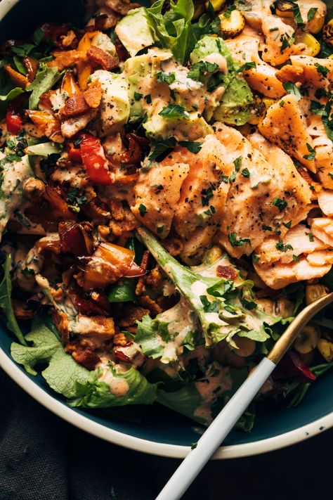 The Oliver's Salad Recipe - Pinch of Yum Pinch Of Yum Salad, Pinch Of Yum Salmon, Salad With Chicken Tenders, Healthy Baking Alternatives, Signature Salad, Chicken Quinoa Salad, Salad Recipes Lunch, Pinch Of Yum, Quinoa Sweet Potato